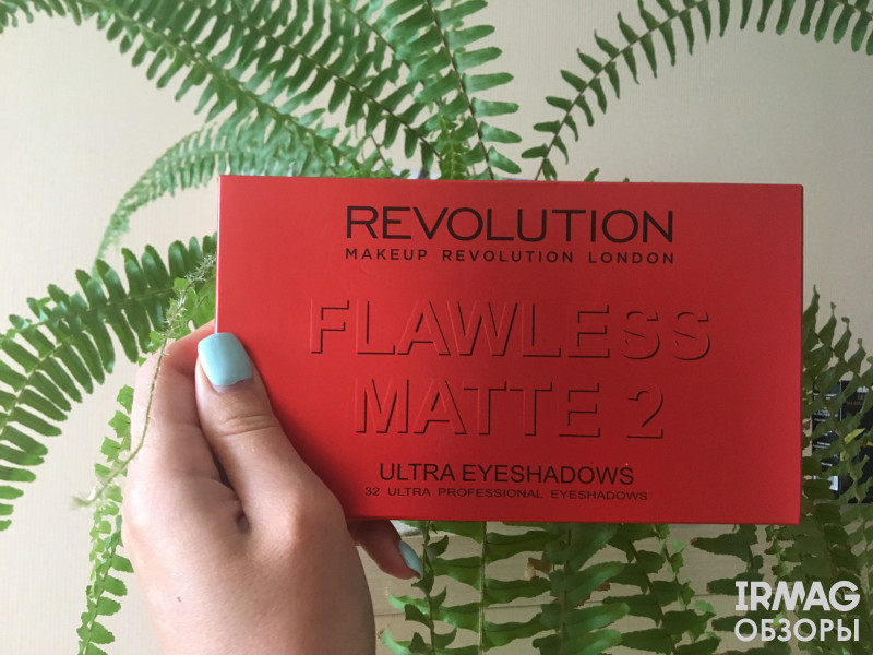 палетка Makeup Revolution Flaeless Matte 2
