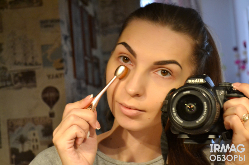Кисть для макияжа Makeup Revolution Precision Brush Oval Shape (14,5 см)